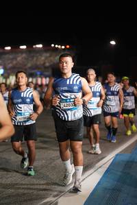 BIB: 42022, 42033
                            <button type="button" onclick="openModal(23013322)" class="btn btn-primary btn-sm float-right btn-popup" data-toggle="modal" data-target=".modal-high-quality">
                        <i class="fas fa-shopping-cart"></i> Add to Cart
                    </button>
                                            <button type="button" onclick="isThisMe(23013322, true)" class="btn btn-success btn-sm float-right btn-popup btn-isme hidden" data-toggle="tooltip" data-placement="bottom" title="นี่คือรูปของคุณใช่ไหม คลิกที่นี่เพื่อเอาเข้าอัลบั้ม">
                        <i class="fas fa-plus"></i> Add to album
                    </button>
                    <button type="button" onclick="isThisMe(23013322, false)" class="btn btn-warning btn-sm float-right btn-popup btn-isnotme hidden">
                        <i class="fas fa-ban"></i> Remove from album
                    </button>